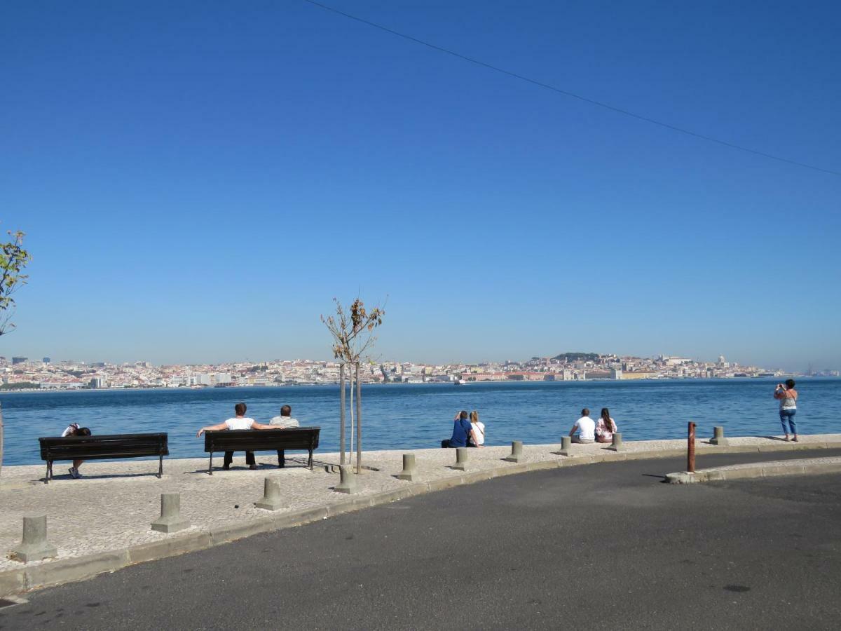 Tejo House River Lisbon อัลมาดา ภายนอก รูปภาพ