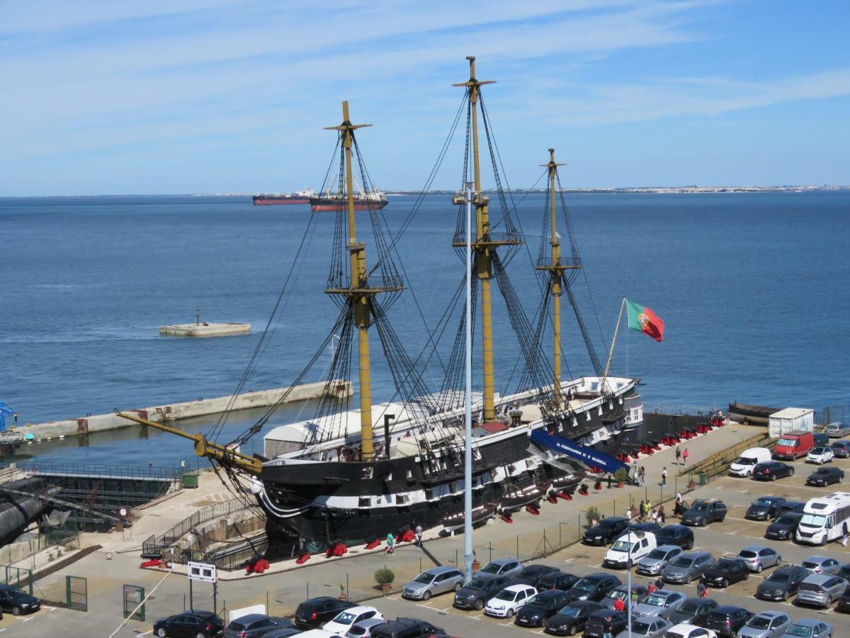 Tejo House River Lisbon อัลมาดา ภายนอก รูปภาพ