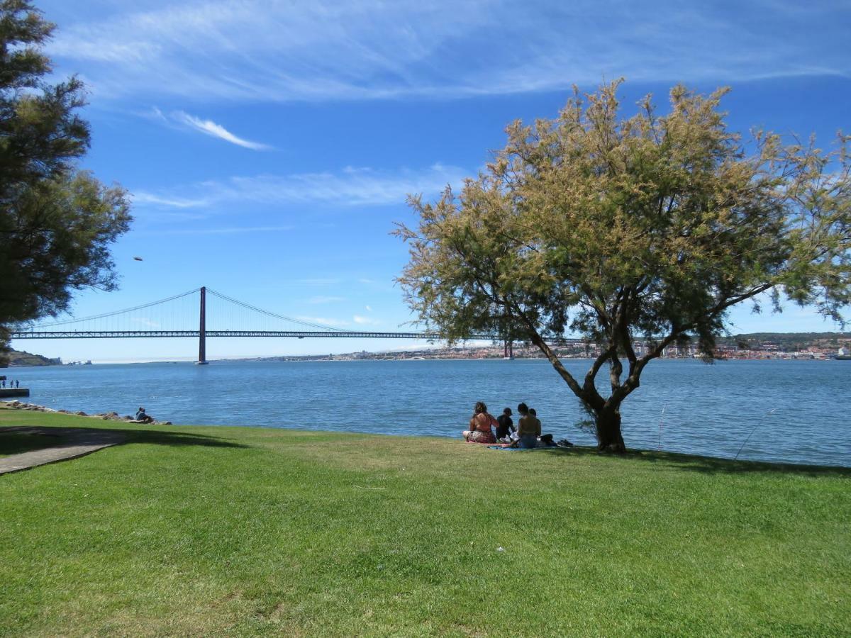 Tejo House River Lisbon อัลมาดา ภายนอก รูปภาพ